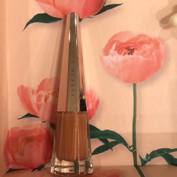 FENTY BEAUTY Stunna Lip Paint Fluid Lip Color - Picture 2 of 9